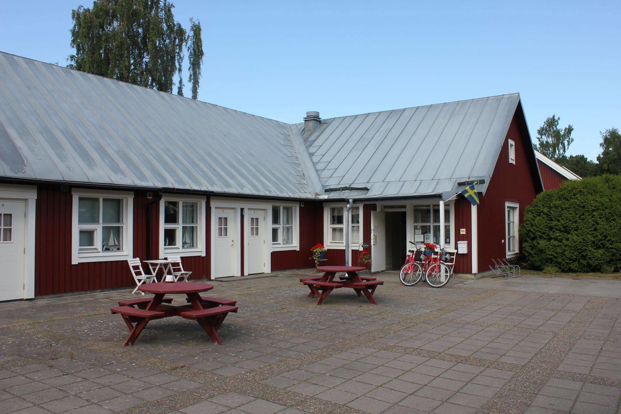 Perssons I Backens Pensionat- Sjoetorps Vandrarhem & Rum Exterior foto
